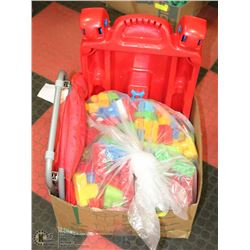 LARGE BOX W/KIDS FOLD-OPEN PLAY TABLE &