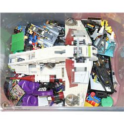 LOT OF ASSORTED LEGO