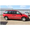 Image 3 : ESTATE! 1998 DODGE CARAVAN MINI VAN