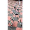 3 STEP LADDER