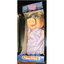 VINTAGE FISHER PRICE MISS PIGGY PUPPET