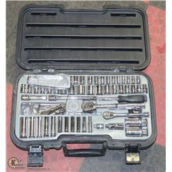 SOCKET SET