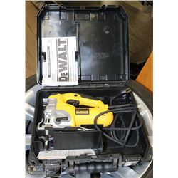 DEWALT D331 ORBITAL JIGSAW. TOOLS