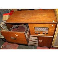 VINTAGE RECORD PLAYER CONSOLE STEREO ON CHOICE