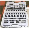 Image 1 : PROFESSIONAL GRADE SOCKET SET