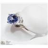 Image 2 : 39) 10K WHITE GOLD TANZANITE AND 6 DIAMOND RING