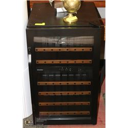 DANBY DUEL ZONE WINE COOLER FRIDGE,