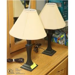 PAIR OF BEDSIDE LAMPS