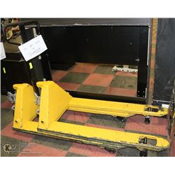 YELLOW PALLET JACK 5000LBS, 7 DAY WARRANTY
