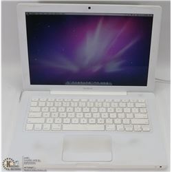 WHITE APPLE MACBOOK W/ SNOW LEOPARD OSX