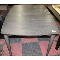 NEW KITCHEN TABLE ON CHOICE: 58X42X30"H