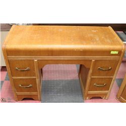 4 DRAWER VINTAGE VANITY  DRAWERS