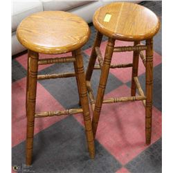 2 TALL OAK BAR STOOLS
