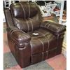 Image 1 : BROWN LEATHERETTE RECLINING SOFA CHAIR