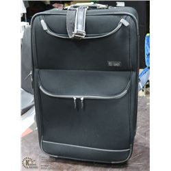 LARGE CHAPS BLACK EXPANDABLE SUITCASE