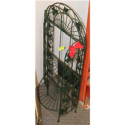 GREEN IVY LEAF CURIO STAND