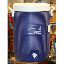 RUBBERMAID BLUE & WHITE GOTT WATER