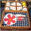 Image 1 : PICNIC BASKET AND CONTENTS