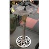 Image 1 : DECORATIVE BIRD BATH 39" HIGH