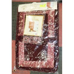 4 PIECE BATHROOM SET