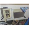 Image 1 : New Coleman Powerchill 12 Volt thermoelectric Cooler/ 40 quart - 44 cans