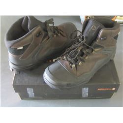 New Merrell Mens size 8 Hikers with artic grip for ice / $ 159.00 Tags