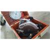 Image 2 : CRAFTSMAN CIRCULAR SAW IN WOOD BOX