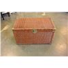 Image 1 : WICKER TRUNK