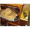 Image 1 : SOMBRERO SERVING TRAYS, STRAW HAT