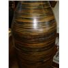 Image 2 : LARGE VASE