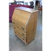 Image 2 : MAPLE DROPFRONT DESK