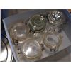 Image 2 : BOX OF POTS AND CANNING JARS
