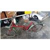 Image 1 : VINTAGE PEUGEOT FOLDING BIKE