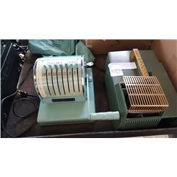 REALIST 400 SLIDE PROJECTOR AND PAYMASTER