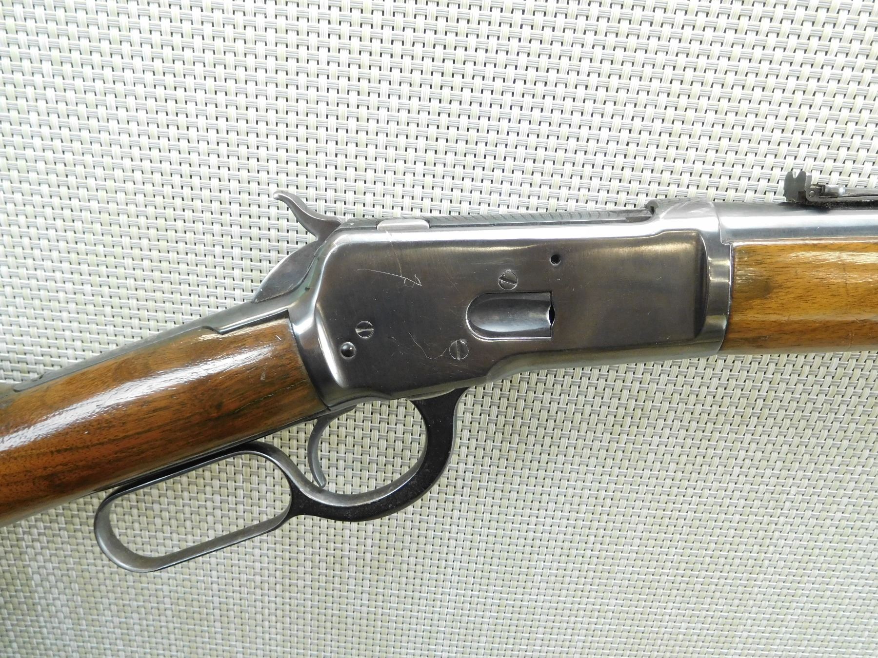Lever Action Rifle Winchester 1892 Saddle Ring Carbine In 25 20 Lever Action Rifle Winchester 1892 Saddle Ring Carbine In 25 20