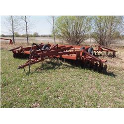 Tandem Disc 18’, New Tires