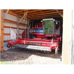 1983 Massey Ferguson 550 Combine With Melroe 378 P/U Western 2404 Hrs, Diesel