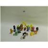 Image 1 : BAG OF MISC TOY FIGURES