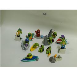 BAG OF MISC SMALL FIGURINES