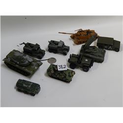 9 WW2 TANKS+JEEPS MOST DIE CAST