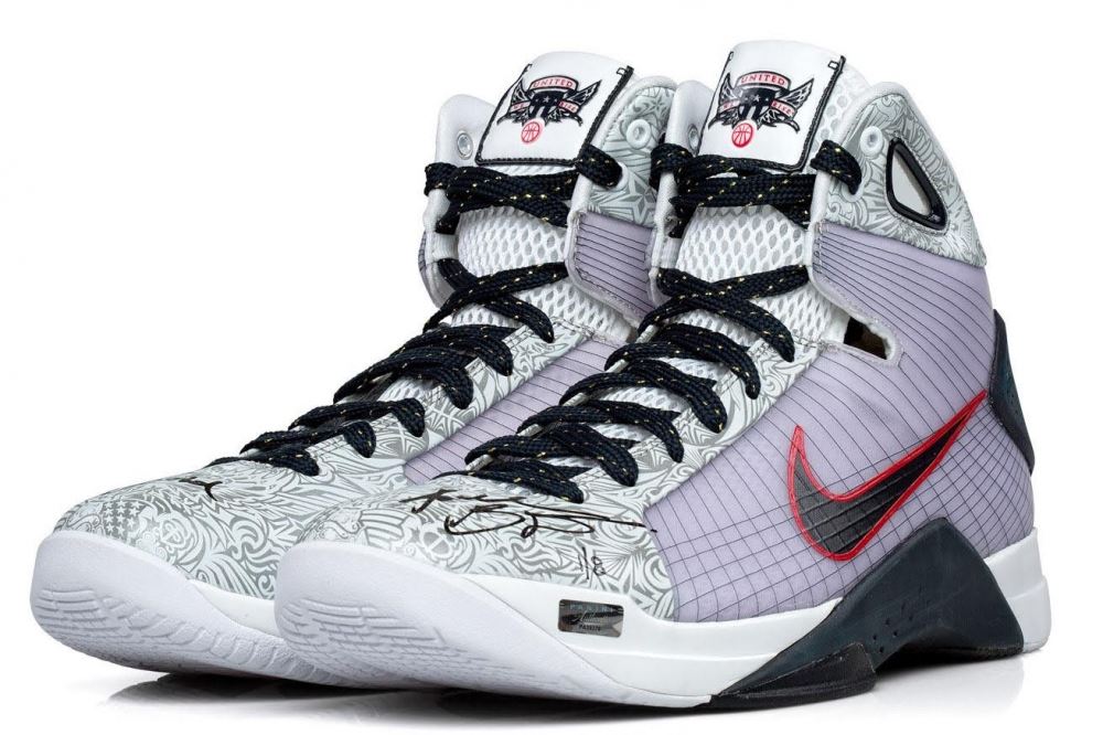 Kobe Bryant Signed Limited Edition Nike 