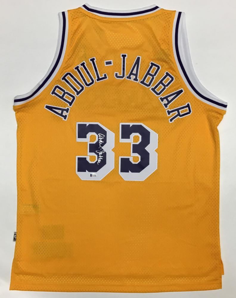 kareem abdul jabbar jersey signed