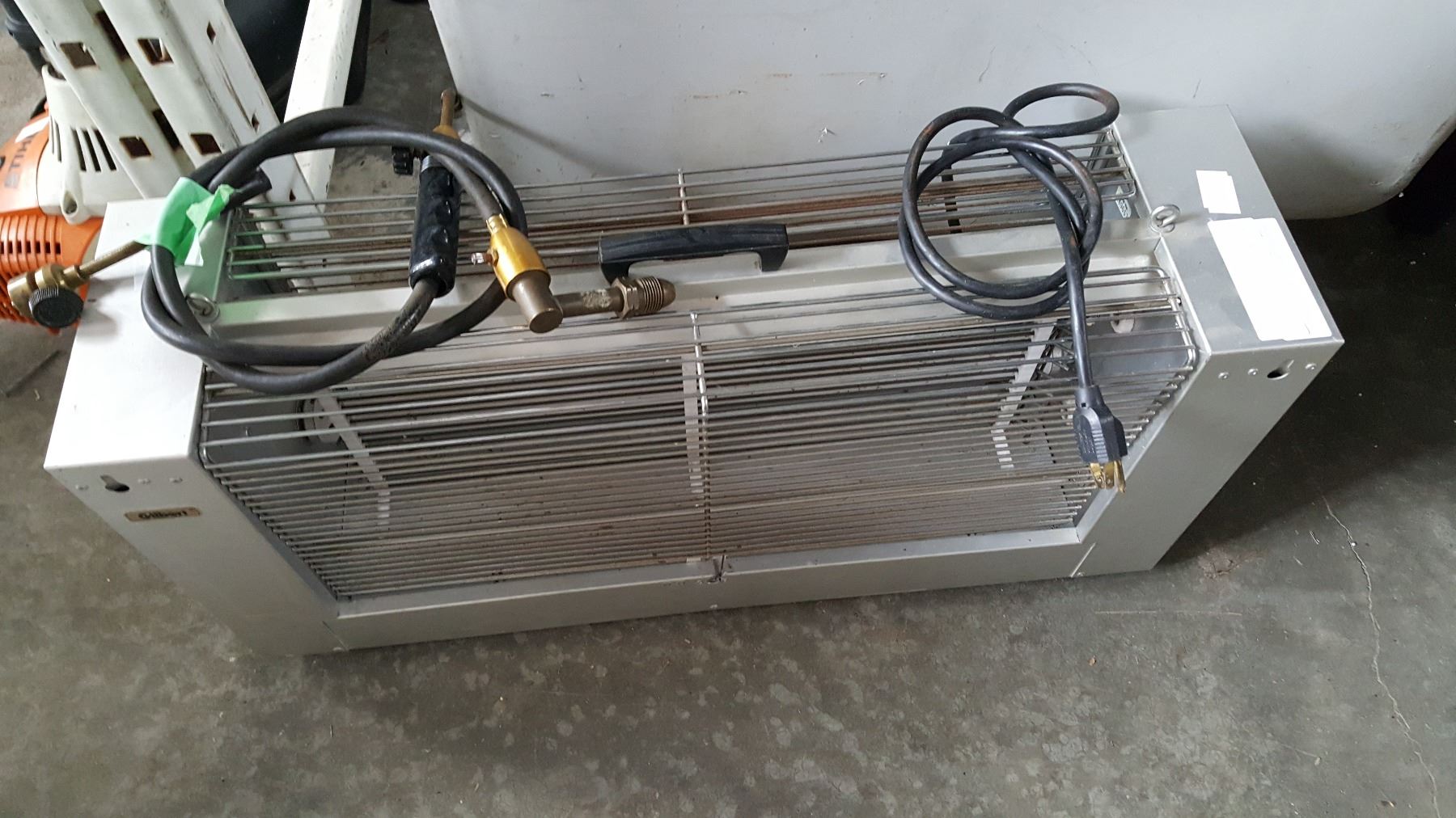 LARGE GILBERT BUG ZAPPER TORCH AND HOSE - Big Valley Auction