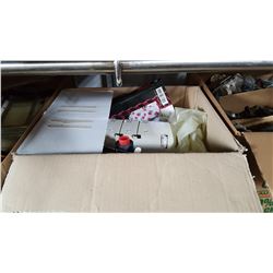 WHITE SUPERLOCK SERGER