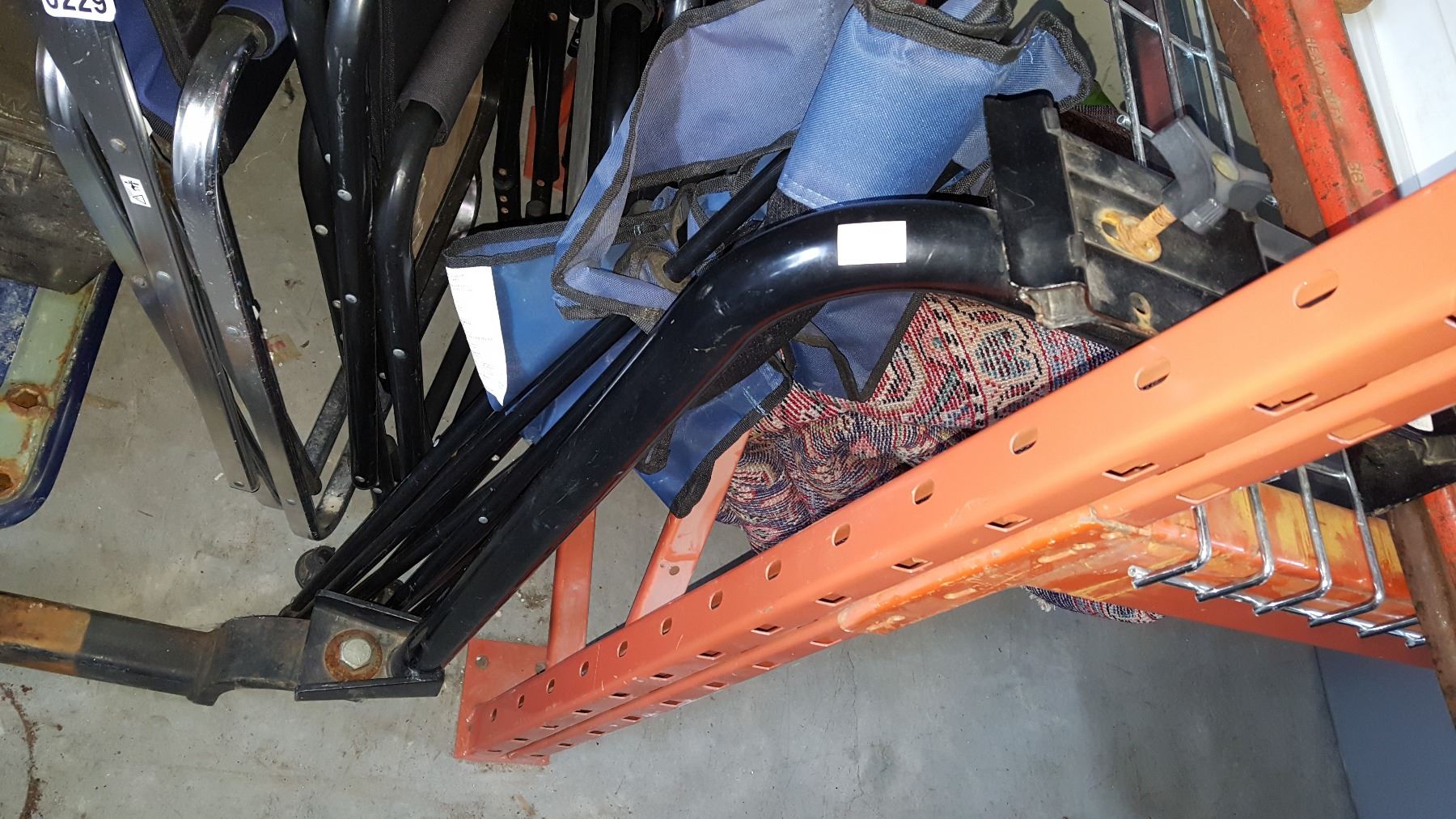 JUST RITE 3 BIKE HITCH MOUNTED RACK