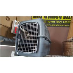 LARGE PET MATE KENNEL