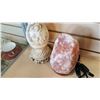 Image 2 : SALT ROCK LAMP AND TABLE STAND