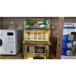 SLOT MACHINE