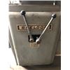 Image 3 : Sheldon Model UM-56-P 13" x 32" Engine Lathe