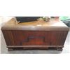 Image 1 : VINTAGE CEDAR CHEST
